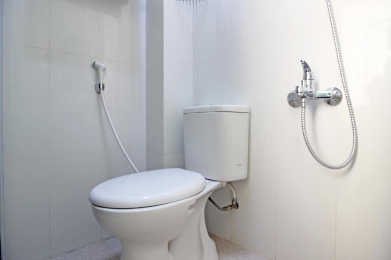Hotel Reddoorz Near Solo Balapan Station Zewnętrze zdjęcie
